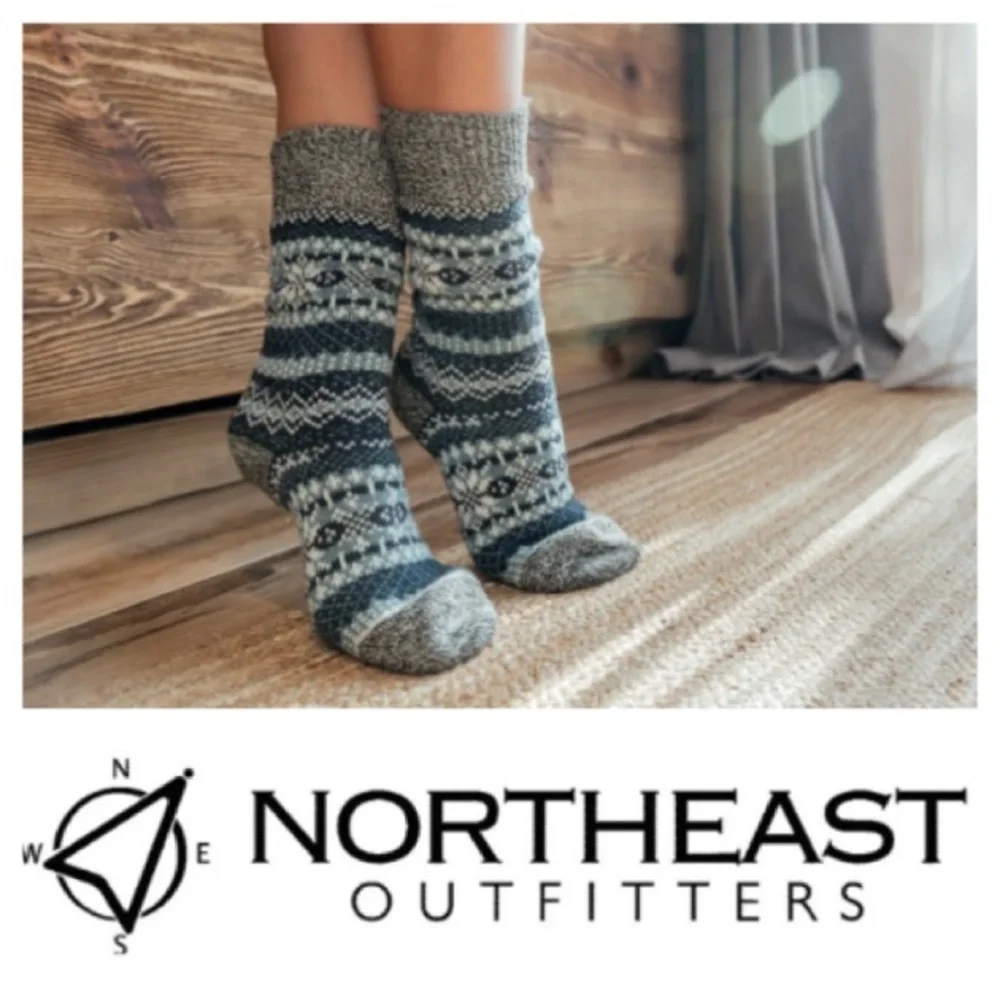 NEW!  Bundle of 2: Northeast Outfitters Women's Cozy Cabin Snowflake Socks
